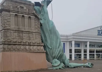 Se derrumba réplica de la Estatua de la Libertad en Guaíba durante tormenta en Brasil