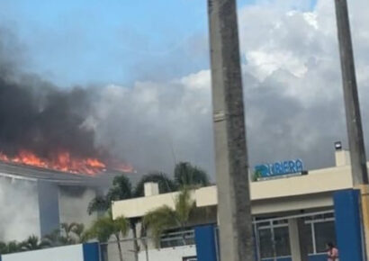 Fuerte incendio afecta empresa Rubiera Refricentro en la autopista 6 de Noviembre