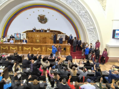 Asamblea Nacional de Venezuela aprueba ley para proteger la navegación y el comercio