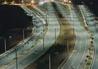 RD Vial instala luminarias solares de última generación en el Boulevard Frank Rainieri en Punta Cana