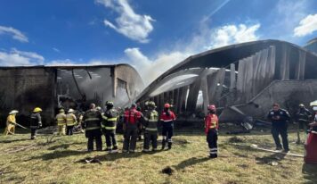 Suman siete los fallecidos por caída de avioneta en Toluca