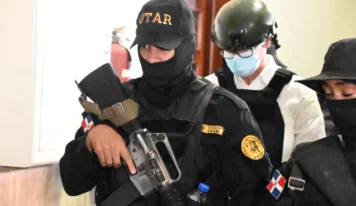 Juez impone 18 meses de prisión preventiva a siete imputados en caso SeNaSa