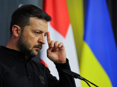 Zelenski reafirma que Ucrania no cederá el Donbás pese a la presión rusa