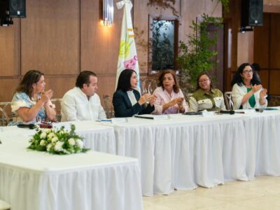 Raquel Arbaje presenta los logros de la Oficina de la Primera Dama en 2025