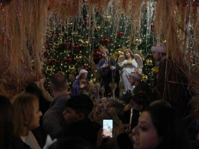 Belén enciende sus luces navideñas tras dos años de silencio