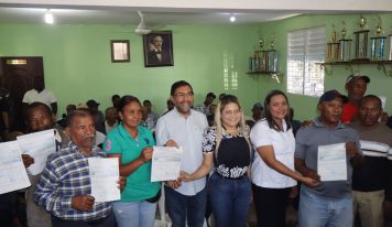 Gobierno realiza tercer pago de indemnización a agricultores afectados por presa Monte Grande