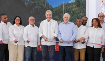 Abinader inaugura carretera El Cercado–Juan Santiago–Hondo Valle y mejora movilidad en la frontera