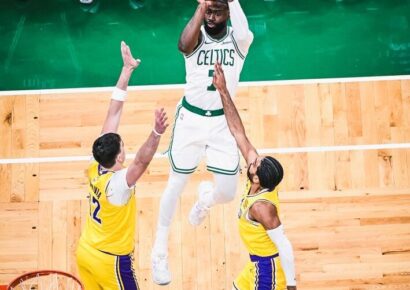 Los Lakers caen ante los Celtics en un duelo marcado por ausencias y récords rotos