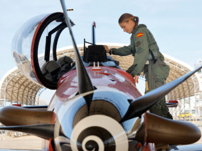La Princesa Leonor conquista los cielos en su primer vuelo en solitario