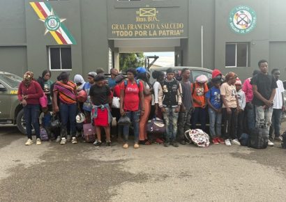 Ejército localiza con drones a 34 haitianos indocumentados ocultos en obra en Dajabón