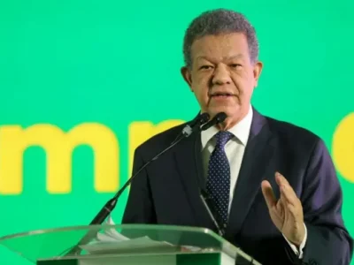 Leonel Fernández atribuye crisis de agua en Santiago y Moca a abandono estatal