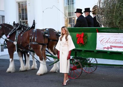 Navidad en la Casa Blanca: Melania Trump agradece a los voluntarios y da la bienvenida a la temporada navideña