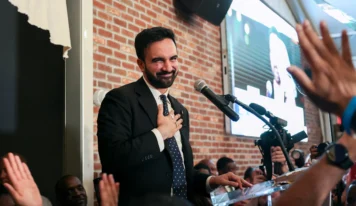 Mamdani instruye a inmigrantes en Nueva York sobre sus derechos frente al ICE