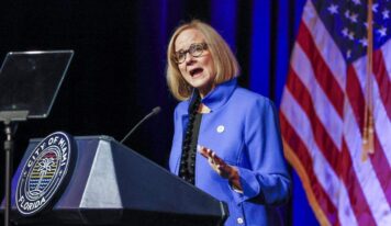 Eileen Higgins asume la Alcaldía de Miami, rompiendo 24 años de dominio republicano