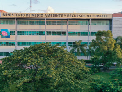 Ministerio de Medio Ambiente lanza plataforma para impulsar la producción sostenible en empresas dominicanas
