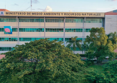 Ministerio de Medio Ambiente lanza plataforma para impulsar la producción sostenible en empresas dominicanas