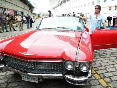 Roberto Carlos sufre accidente automovilístico durante grabación, pero se reporta fuera de peligro