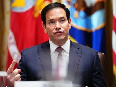 Marco Rubio conversa con canciller saudí sobre la situación en Yemen