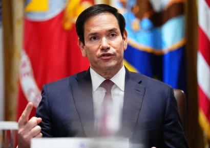 Marco Rubio conversa con canciller saudí sobre la situación en Yemen