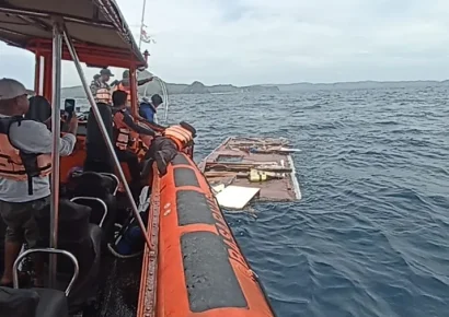 Indonesia intensifica la búsqueda de un ciudadano español y sus tres hijos tras naufragio