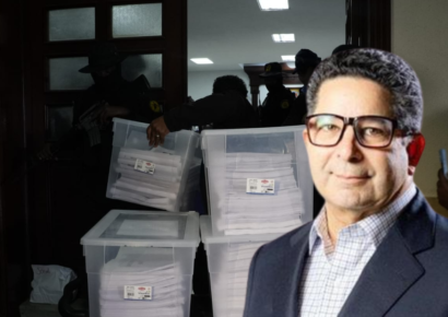 Defensa de Eduardo Read entrega más de 12 cajas de pruebas al Ministerio Público