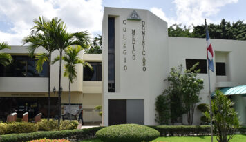 Aumento salarial a médicos se completará en enero de 2026, informa el CMD