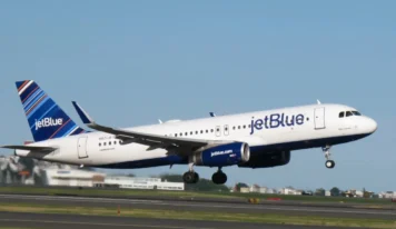Vuelo de JetBlue evita accidente aéreo con aeronave militar estadounidense en cercanías de Venezuela