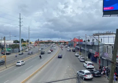 Cerrarán temporalmente el kilómetro 9 de la Autopista Duarte por instalación de puente peatonal