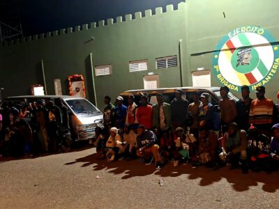 Ejército intercepta vehículo con 20 haitianos indocumentados en Ámina, Valverde