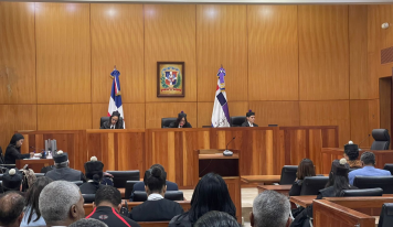 Aplazan juicio por corrupción a generales, coroneles y otros involucrados; audiencia se pospone a enero