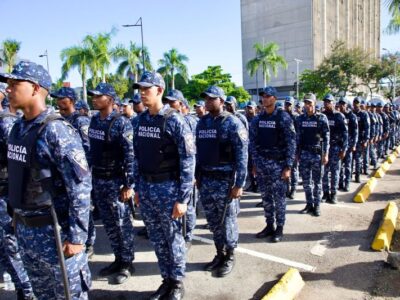 Senado recibe proyecto de reforma policial que limita presencia de agentes en instituciones públicas y privadas