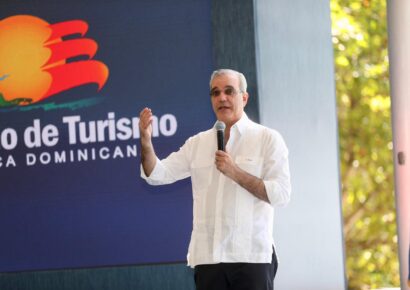 Abinader inaugura remozamiento del Parque Submarino La Caleta y destaca su impacto histórico y turístico