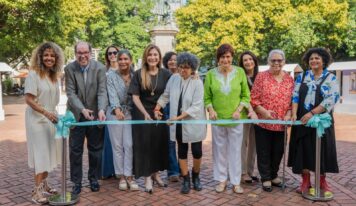 INICIA y la Alcaldía del DN inauguran exhibición del libro “Retrato de Mujer” en el Parque Colón