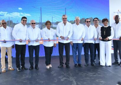 Gobierno inaugura tramo III de la Avenida Ecológica en Santo Domingo Este y promete mejorar movilidad y comercio