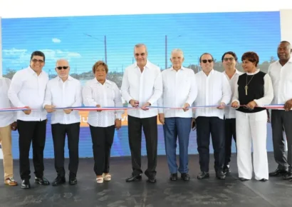 Abinader inaugura fase final de la avenida Ecológica en Santo Domingo Este
