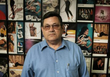 Fallece Abraham Quintanilla, padre y mánager de Selena, a los 86 años