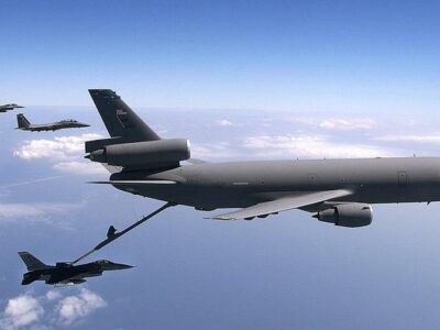 Avión cisterna de EE. UU. parte desde RD en medio de mayor actividad militar en el Caribe