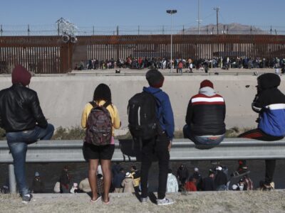 EE. UU. ofrece 3 mil dólares y vuelo gratis a migrantes irregulares que acepten autodeportarse