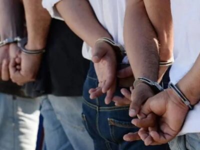 Policía Nacional captura en flagrante a tres hombres durante operativos en Santo Domingo Norte