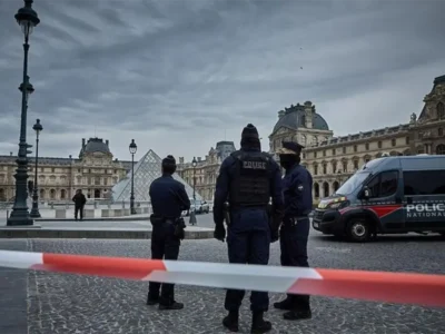 Detienen a joven por presunto ciberataque contra el Ministerio del Interior de Francia
