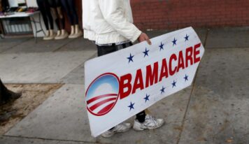 Senado de EE. UU. rechaza propuestas demócrata y republicana sobre el futuro de Obamacare