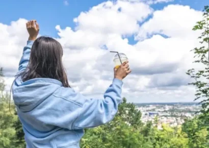 Prevén ambiente mayormente soleado con pocas lluvias para este domingo; temperaturas frescas