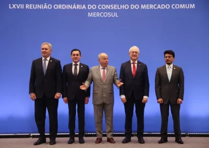 UE se compromete a firmar acuerdo con Mercosur a inicios de enero