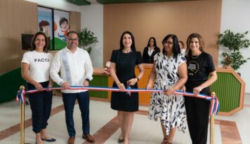 Primera Dama fortalece atención pediátrica con nueva torre endoscópica y ascensor en el Hospital Robert Reid Cabral