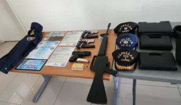 Ocupan armas de fuego y objetos ilícitos durante allanamientos en La Vega y Barahona