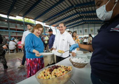 Gobierno lleva Brisita Navideña a La Vega y Duarte con almuerzos festivos y rifas comunitarias