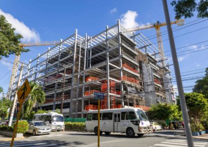 Gobierno anuncia 1,525 nuevos parqueos públicos para el próximo año en el Distrito Nacional