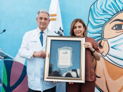 José Joaquín Puello reconoce a Carolina en la inauguración del parque lineal Ciudad Sanitaria