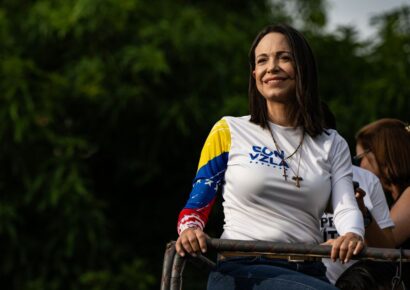 María Corina Machado evacuada de Venezuela con ayuda de EE.UU. antes de recibir Nobel de la Paz