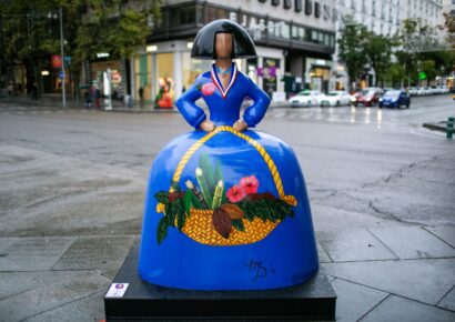 República Dominicana deslumbra en Madrid con su quinta Menina, un homenaje a la identidad y riqueza agrícola del país